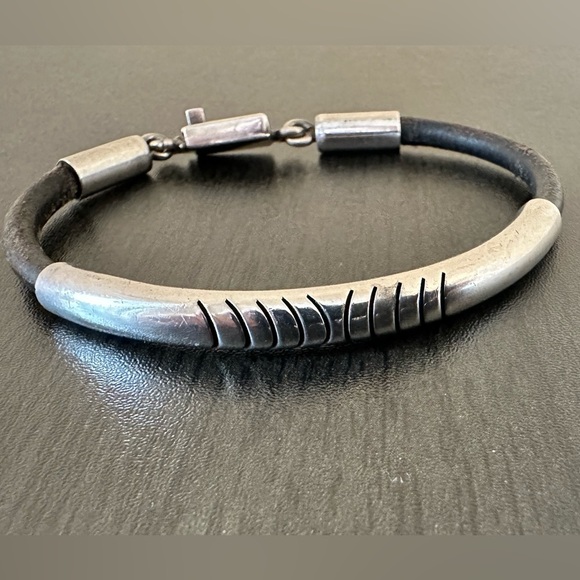 Taxco Other - Vintage Taxco Sterling Silver & leather Bracelet